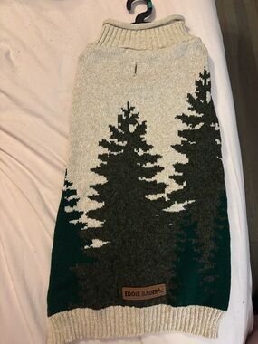 Eddie Bauer Green and Cream Tree-Pattern Dog Sweater L